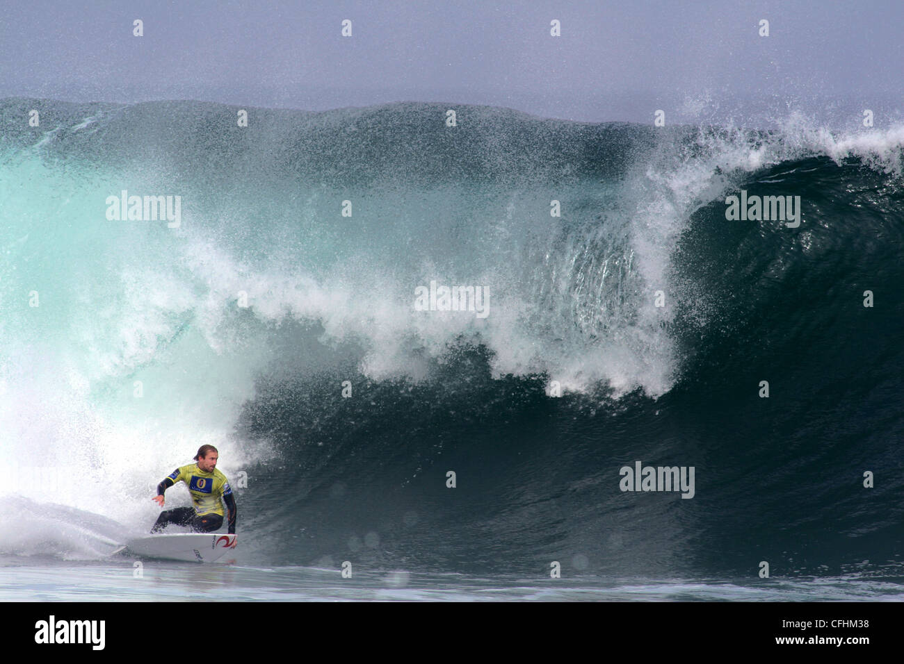 Pro Surfer Kieren Perrow im Wettbewerb mit der Rip Curl Suche 2007. Arica, Tarapaca, Chile, Südamerika Stockfoto