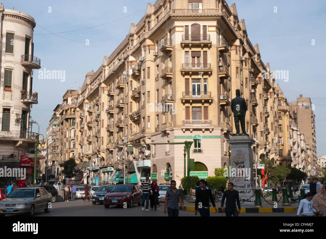 Belebten Kreuzung am Midan Talaat Harb in der Innenstadt von Kairo Stockfoto