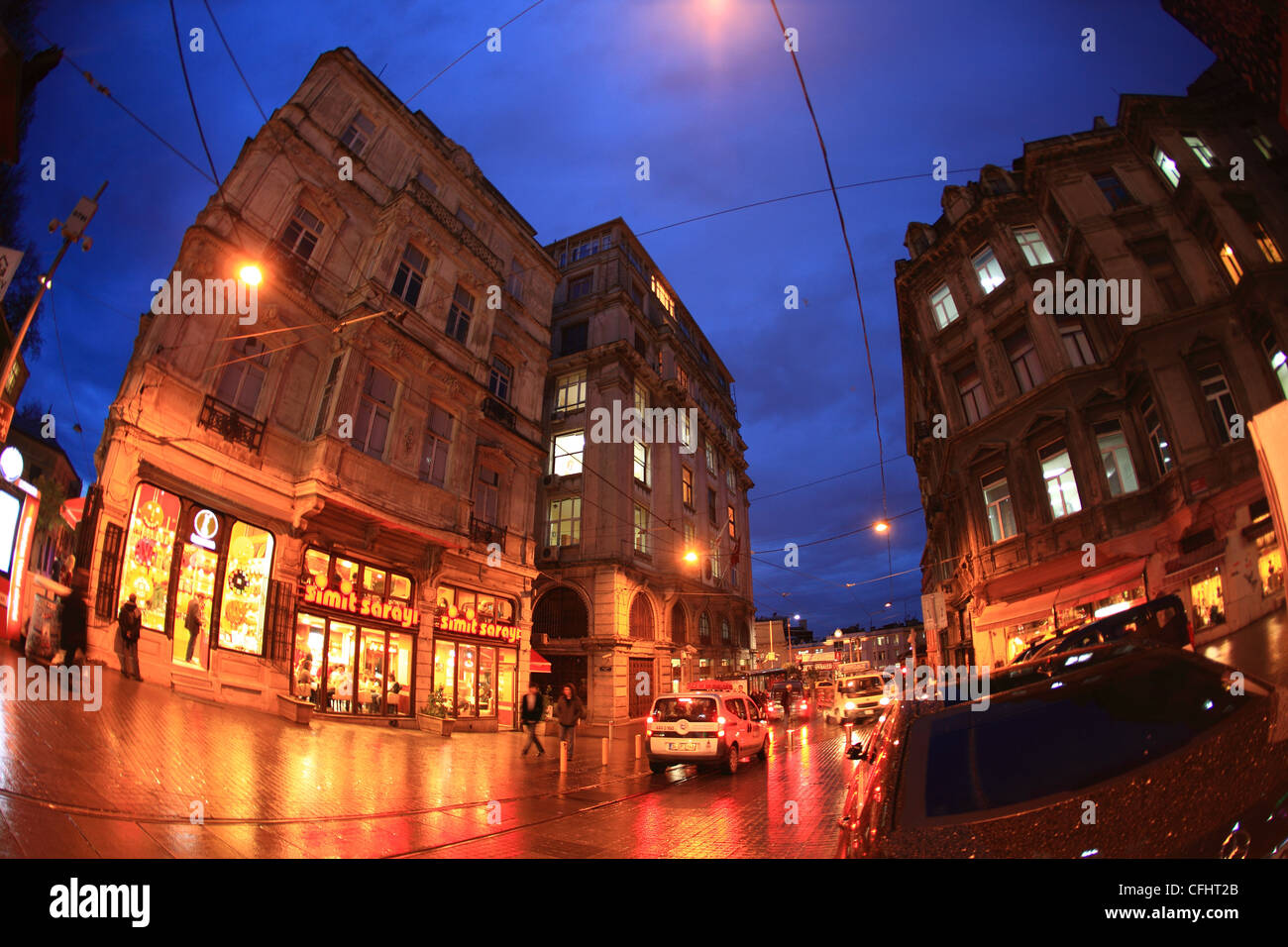 Nachtansicht der Stadt Istanbul, Türkei. Stockfoto
