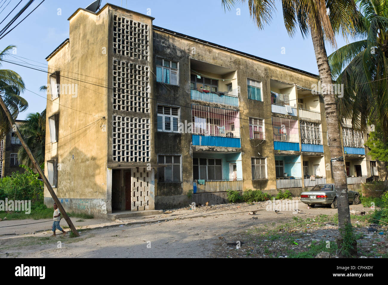 Wohnblocks gebaut mit Hilfe von Osten Deutschland Stone Town, Tansania Stockfoto