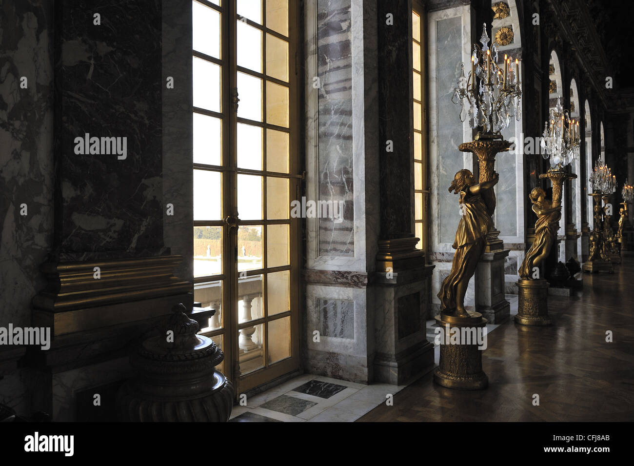 Statuen im Chateau de Versailles, Royal Ballsaal "Hall of Mirrors" Stockfoto