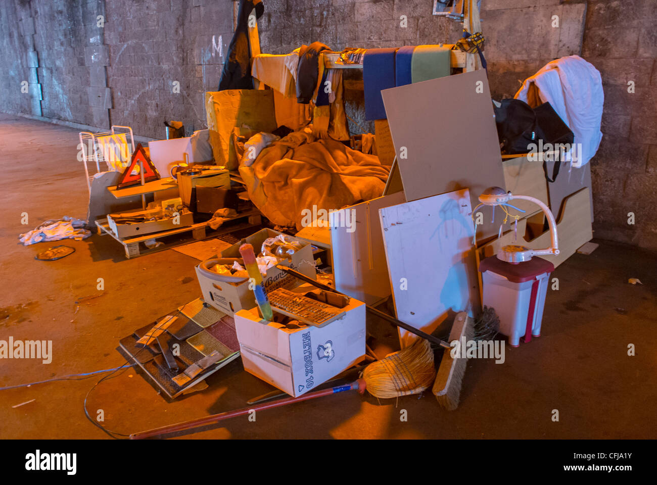 Paris, Frankreich, Obdachlose Rate Camp Under, peripherique Highway Bridge, Sozialkrise, Armut Stockfoto