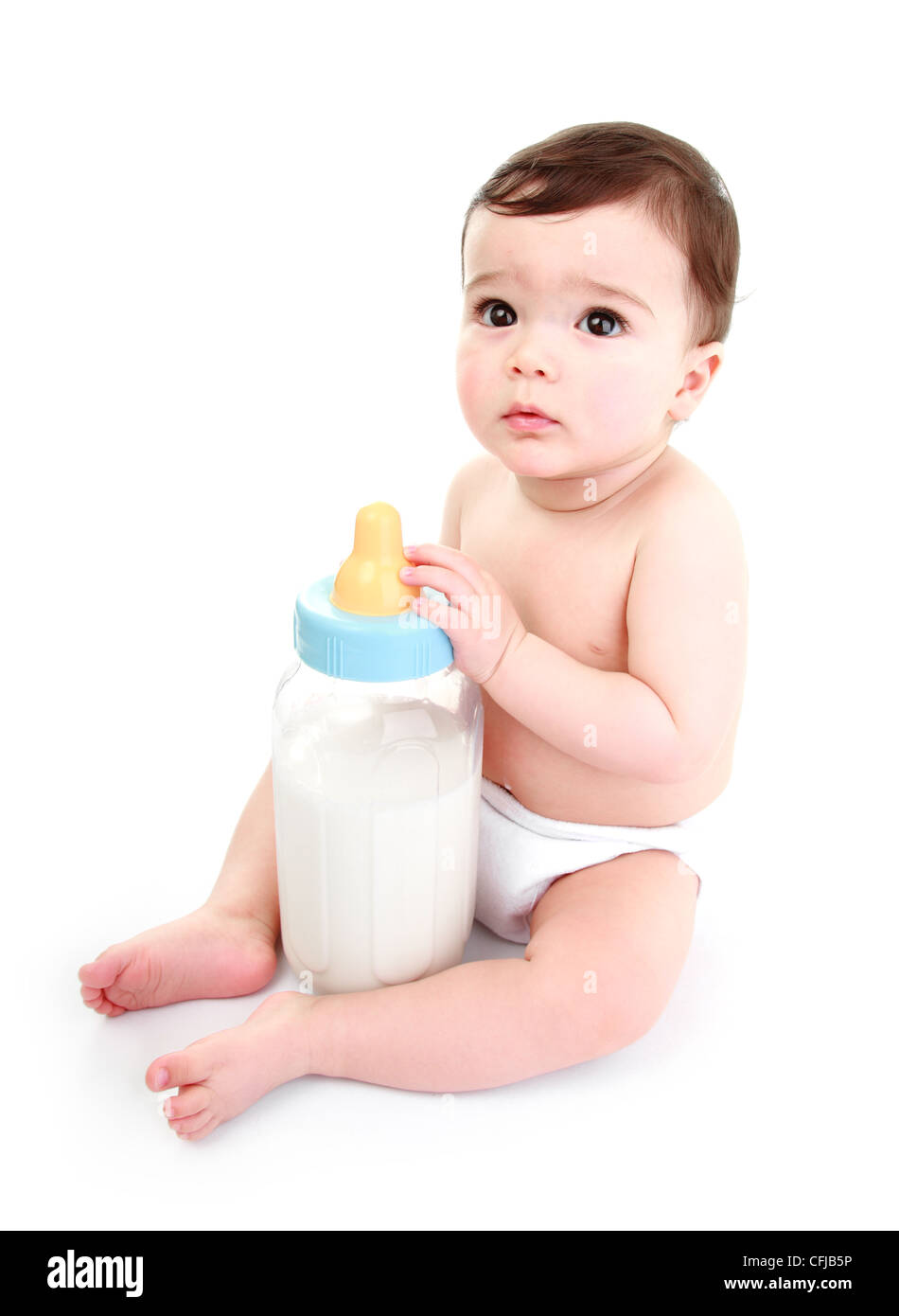 Baby halten riesige Flasche Milch Stockfotografie - Alamy