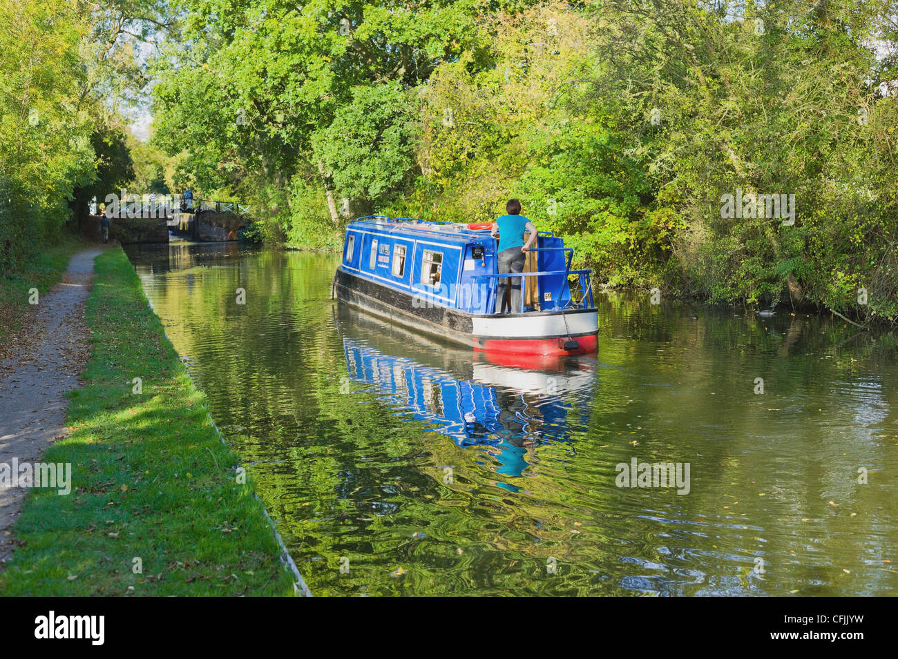 Einem schmalen Boot auf der Stratford-upon-Avon-Kanal, Warwickshire, Midlands, England, Vereinigtes Königreich, Europa Stockfoto