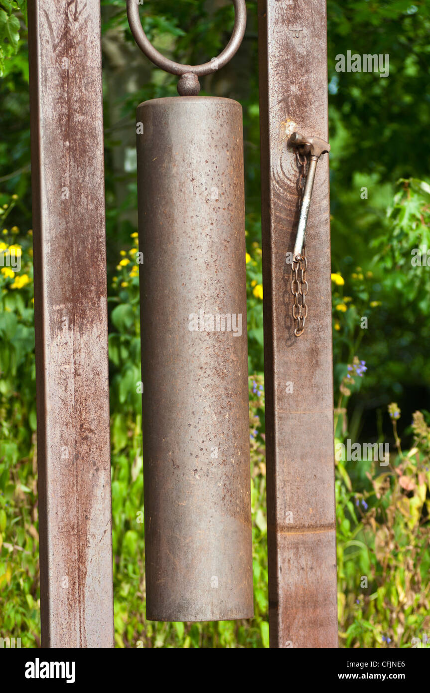 Japanische Metall Gong bei Cornell Plantagen, Ithaca, New York Stockfoto