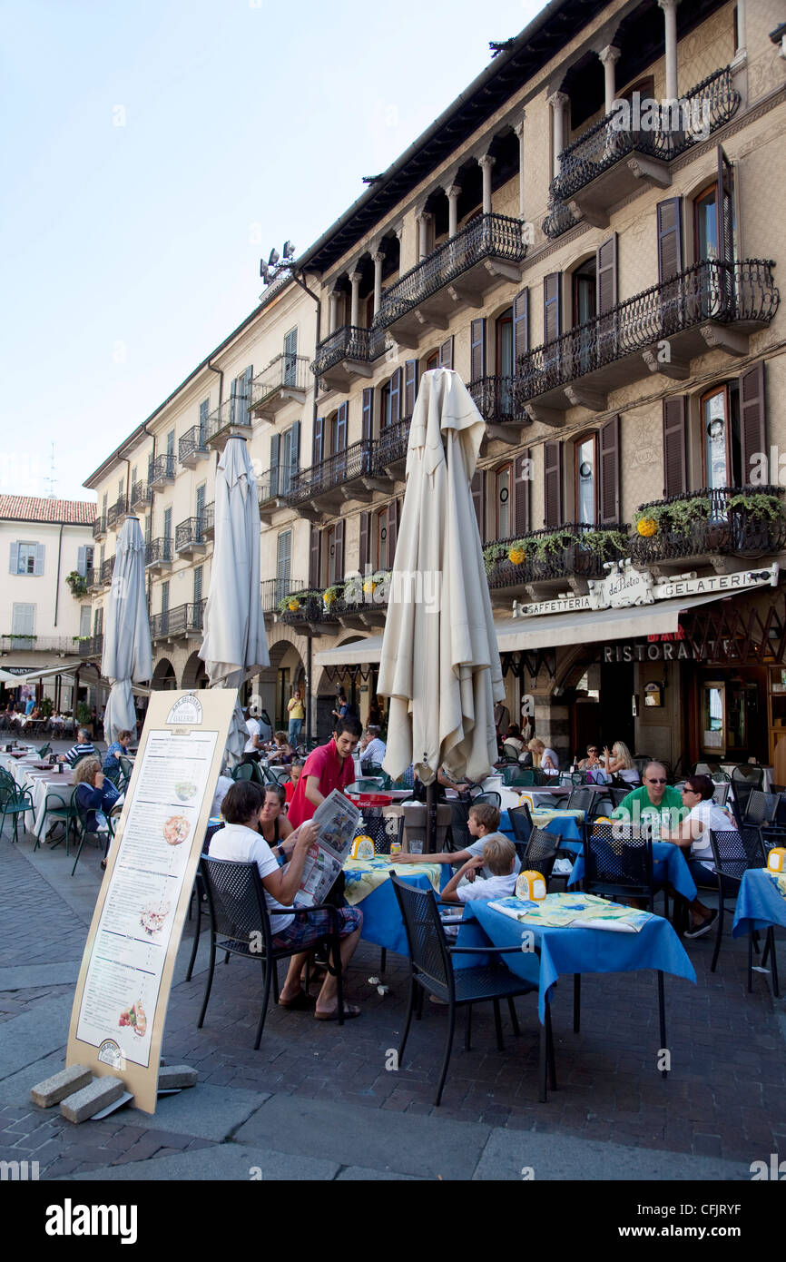 Cafe, Piazza del Duomo, Como, Comer See, italienische Seen, Lombardei, Italien, Europa Stockfoto