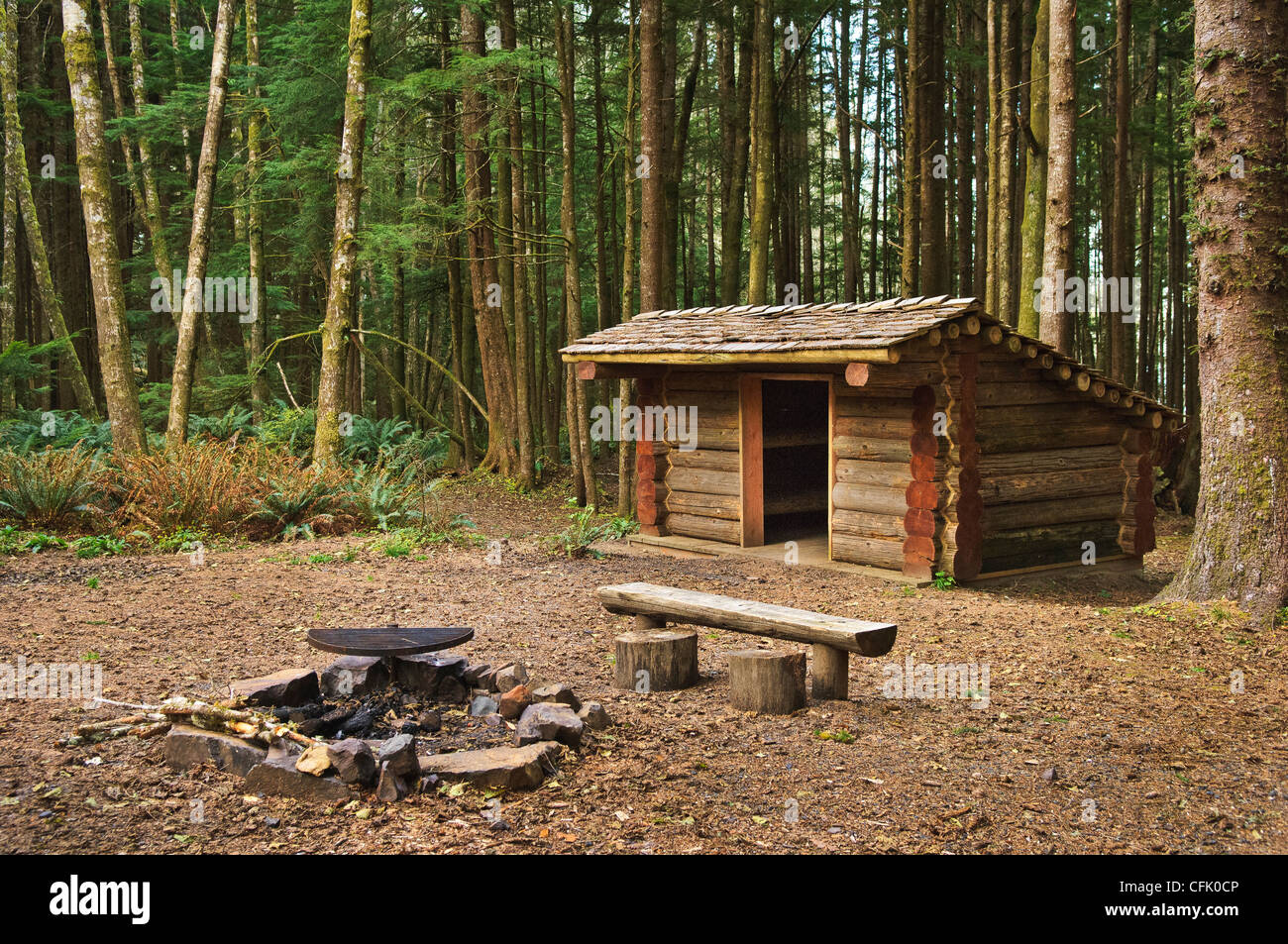 Wanderer-Camp am Oregon Coast Trail im Ecola Zustand State Park an der nördlichen Küste von Oregon. Stockfoto