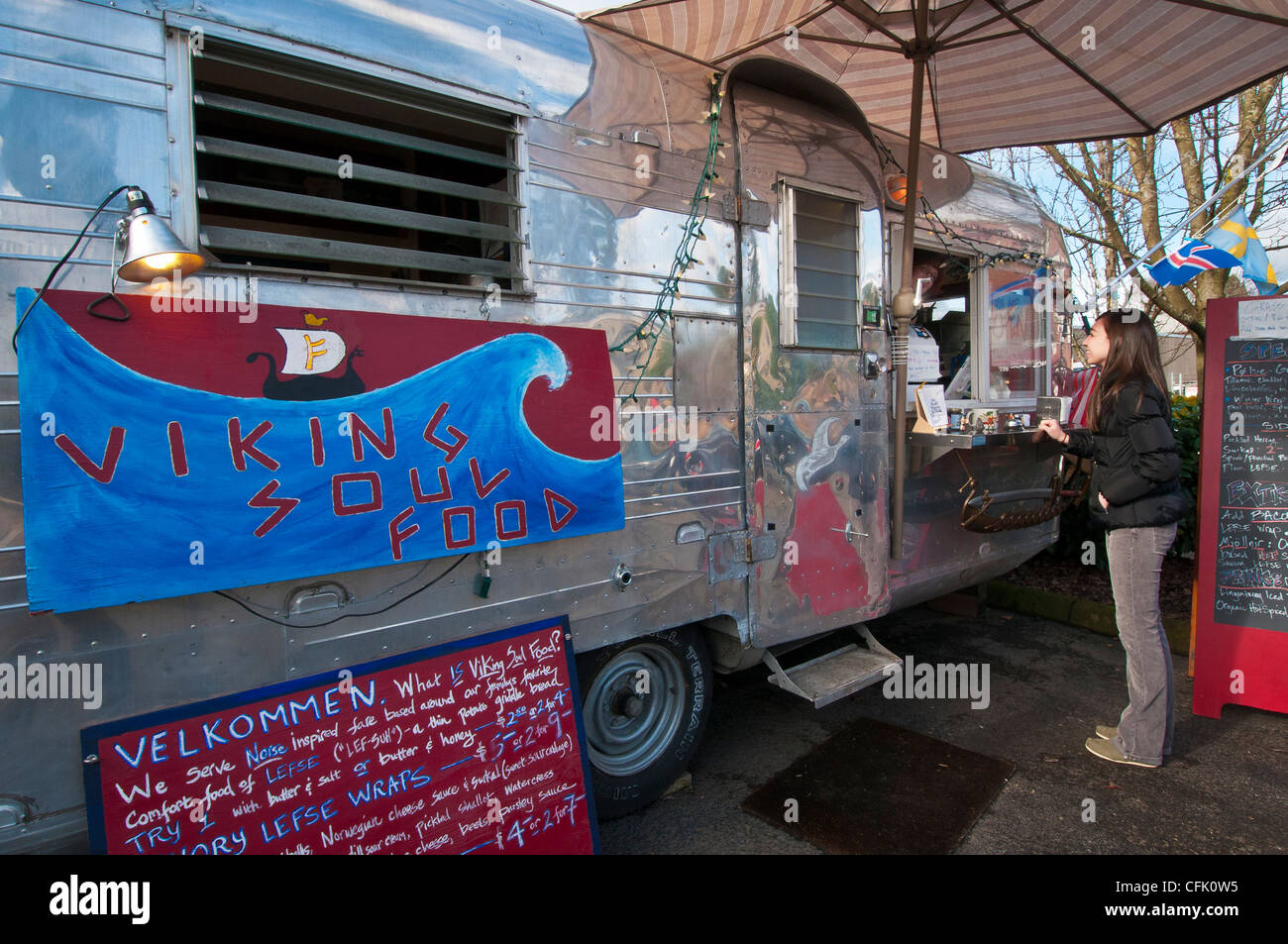 Viking Soul Food Anhänger am guten Essen hier Imbisswagen im Stadtteil Belmont von Südost-Portland, Oregon. Stockfoto
