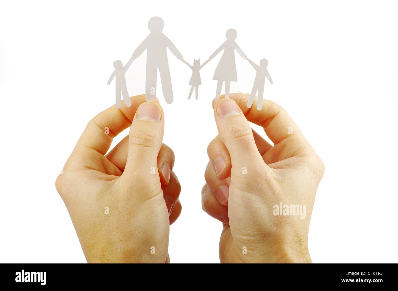 Verbundene familie Ausgeschnittene Stockfotos und -bilder - Alamy