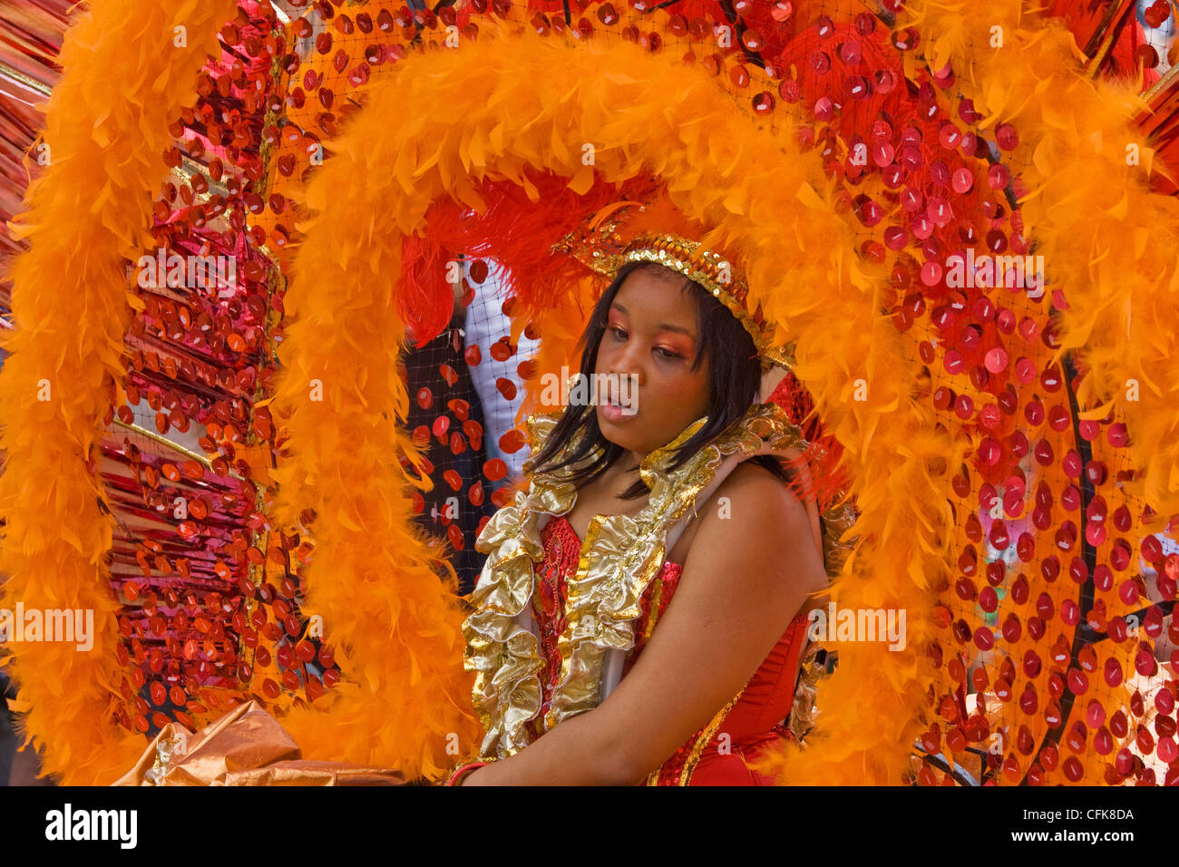 Teilnehmer der jährlichen St. Pauls "Afrikan-Karibik" Karnevalsumzug in Bristol, UK Stockfoto