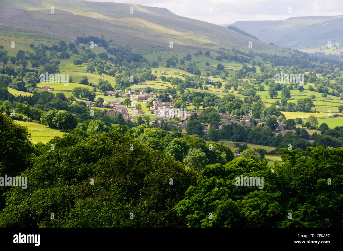 Wandern, grünen Wiesen, kleine Betriebe, Ansichten von Burton Westdorf, Wensleydale, North Yorkshire, Yorkshire Dales National Park, UK, GB Stockfoto