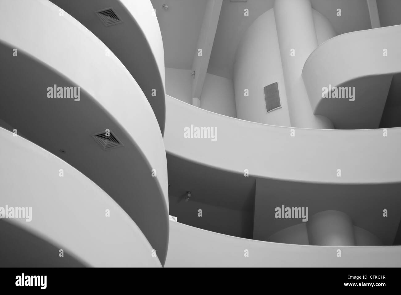 Architekturdetail im Guggenheim Museum in New York City Stockfoto