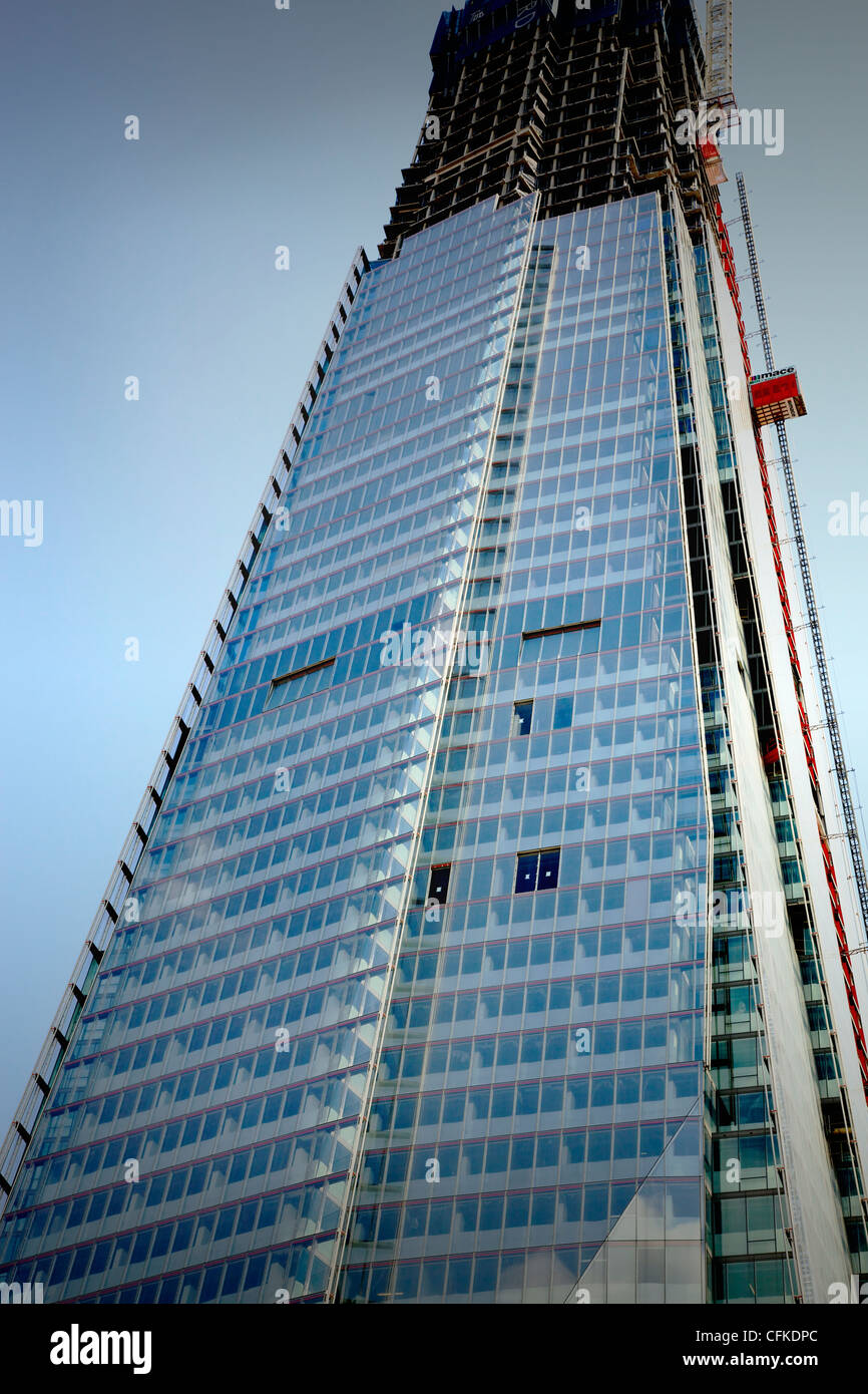 Ein Detail von The Shard im Bau, London, UK. Stockfoto