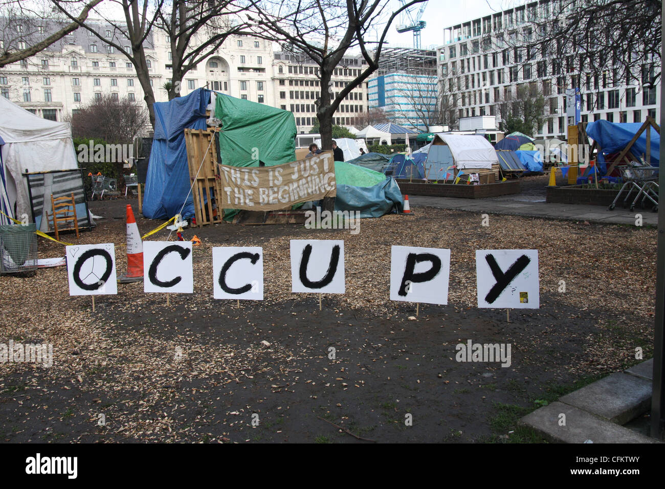 Zu besetzen ist London eine laufende friedlicher Protest und Demonstration gegen wirtschaftliche Ungleichheit, der Mangel an bezahlbarem Wohnraum. Stockfoto