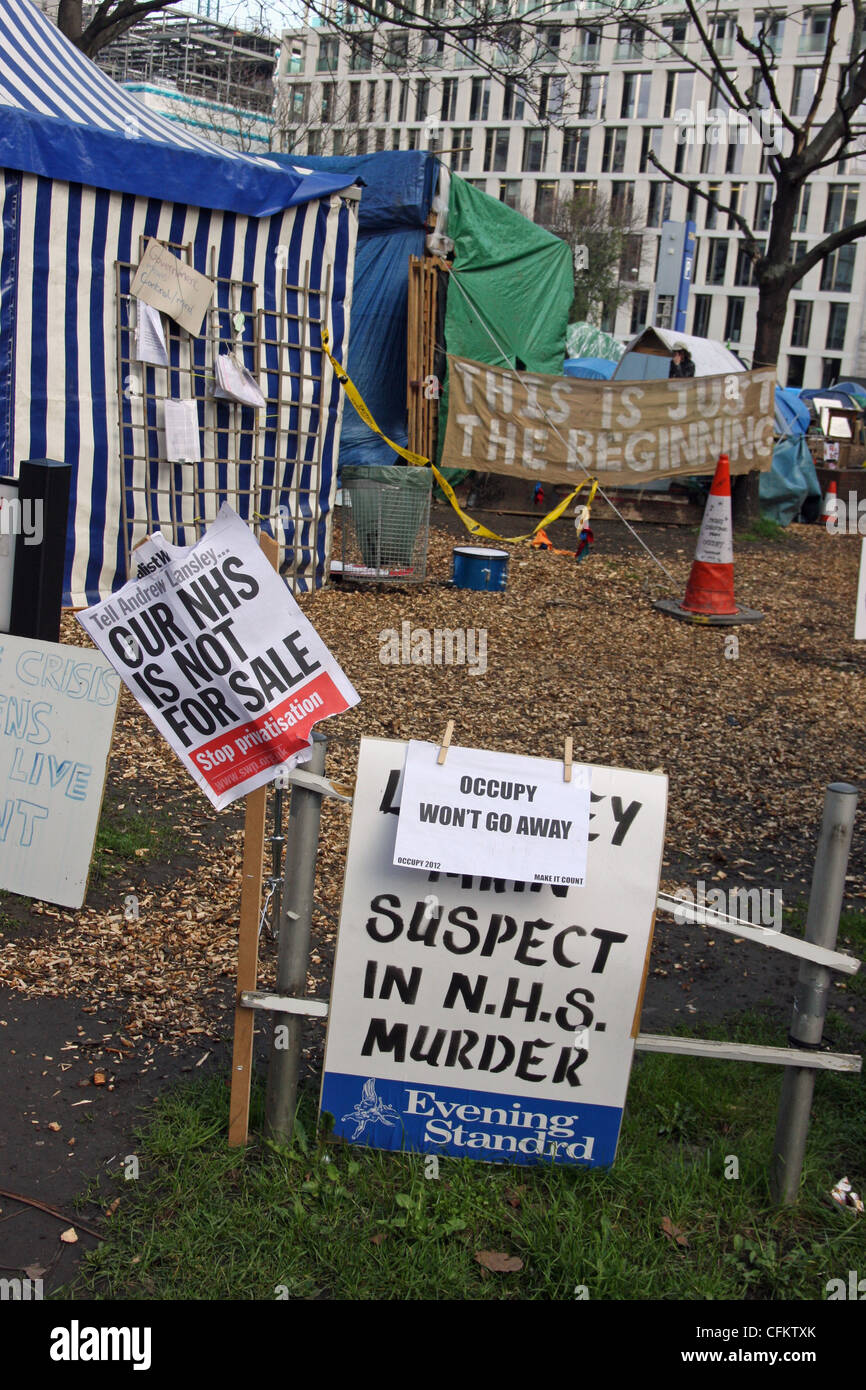 Zu besetzen ist London eine laufende friedlicher Protest und Demonstration gegen wirtschaftliche Ungleichheit, der Mangel an bezahlbarem Wohnraum. Stockfoto