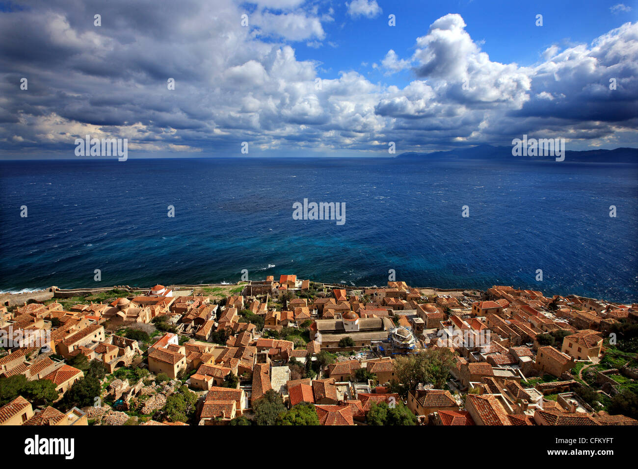 Die mittelalterliche "Castletown" Monemvasia (oder "Malvasia"), in der Präfektur Lakonien, Peloponnes, Griechenland Stockfoto