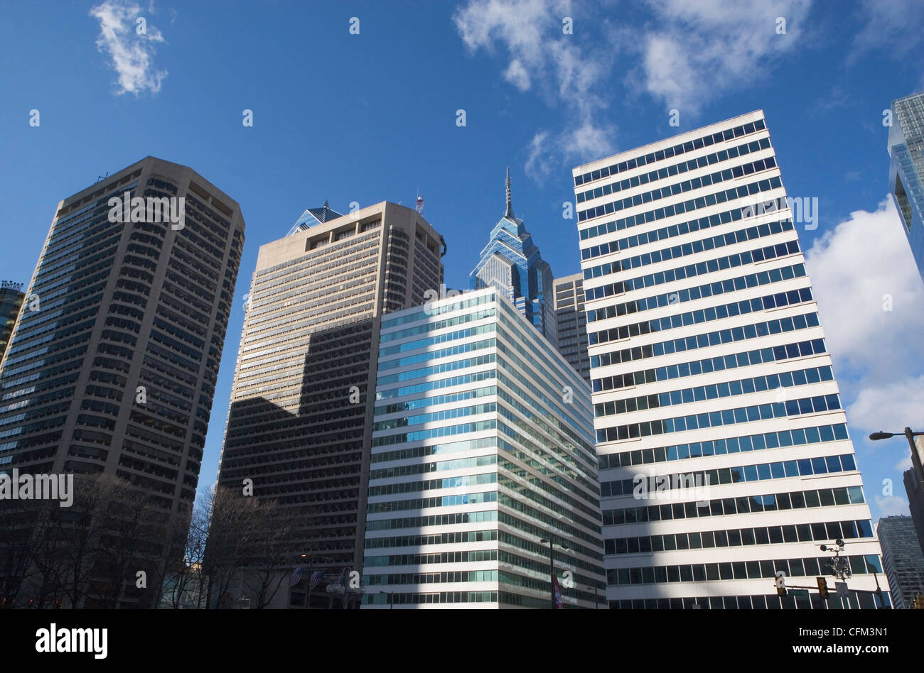 USA, Pennsylvania, Philadelphia, niedrigen Winkel Ansicht der Wolkenkratzer Stockfoto