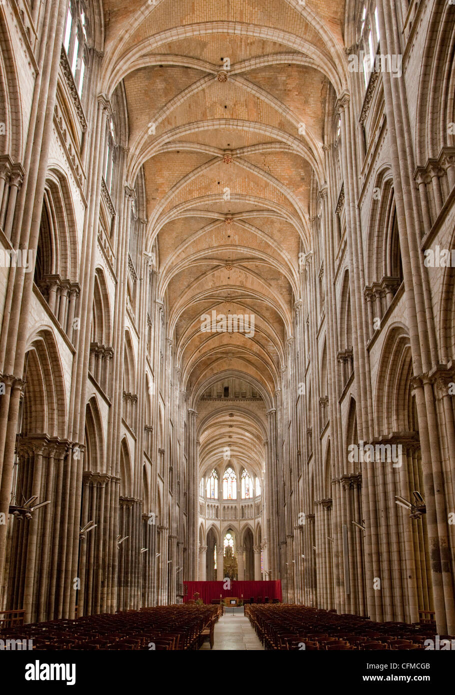 Innenraum, Blick nach Osten, Kathedrale von Rouen, Rouen, Haute-Normandie, Frankreich Stockfoto