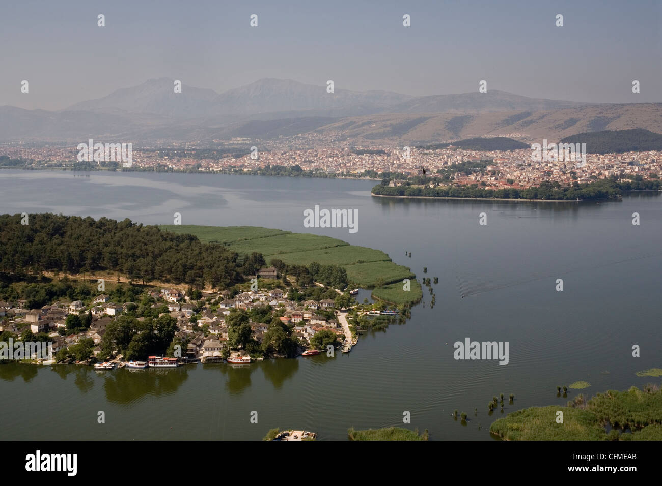 Ioannina, See Pamvotis und Island, Epirus, Griechenland, Europa Stockfoto