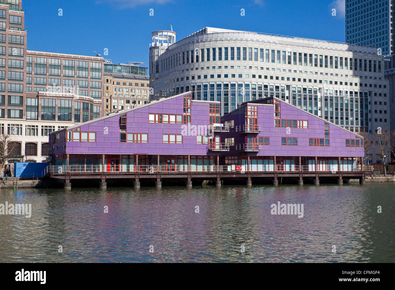London, Canary Wharf Ansicht eines Teils der Heron Quays aus West India Dock März 2012 Stockfoto