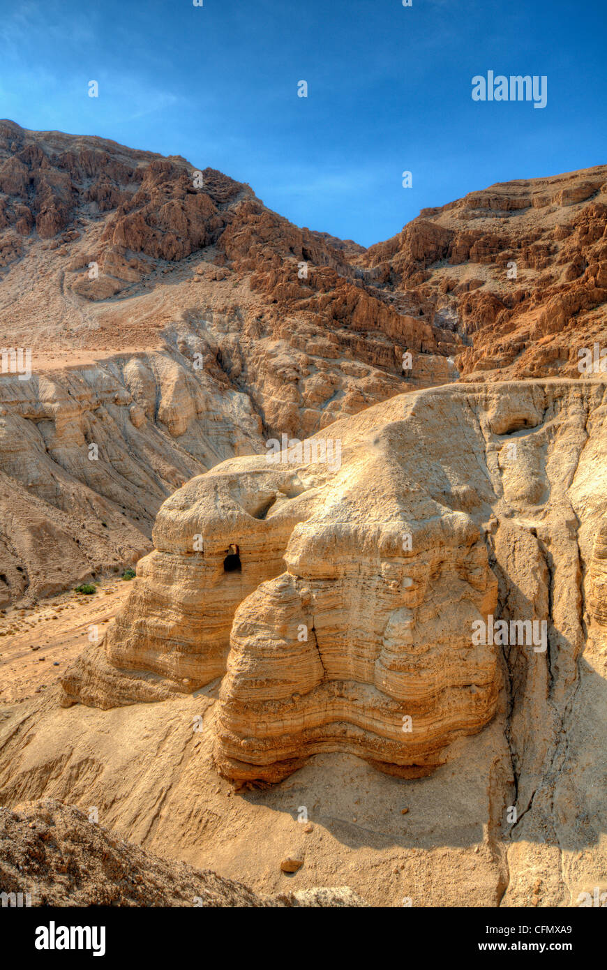 Qumran Höhle 4, Ort der Entdeckung der Schriftrollen vom Toten Meer in Qumran, Israel in der Nähe des Toten Meeres... Stockfoto
