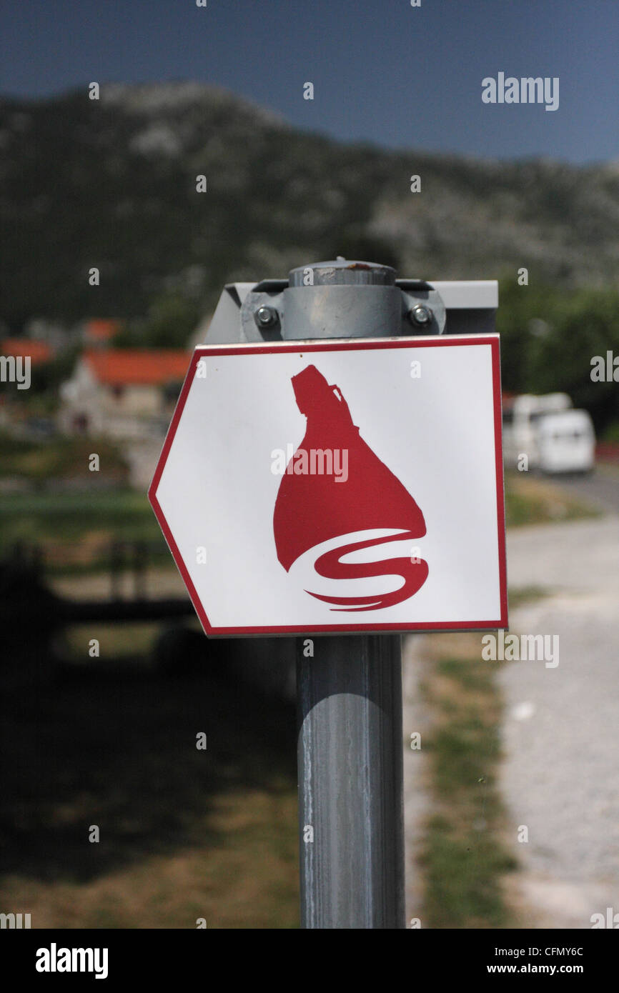 Melden Sie sich für Verkauf, geräucherter Schinken. Njeguši. Montenegro Stockfoto