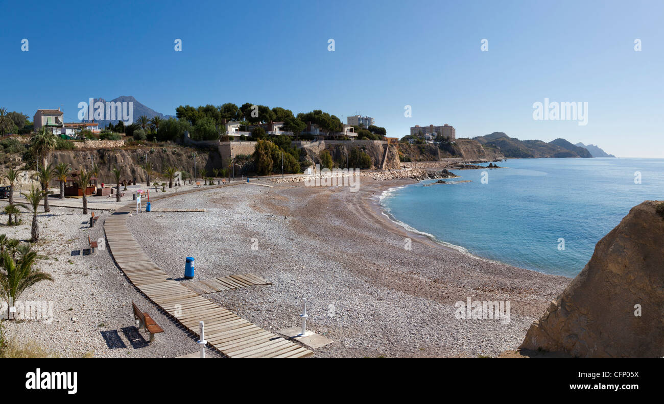 Villajoyosa, allgemeine Panorama von Varadero Strand, nahe dem Fischerhafen. Stockfoto