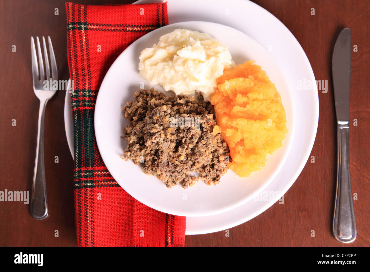 Traditionellen schottischen Haggis Abendessen Abendessen für ein Robert Burns Night Dinner Feier auf der Schottische Dichter Geburtstag Januar 25. Stockfoto