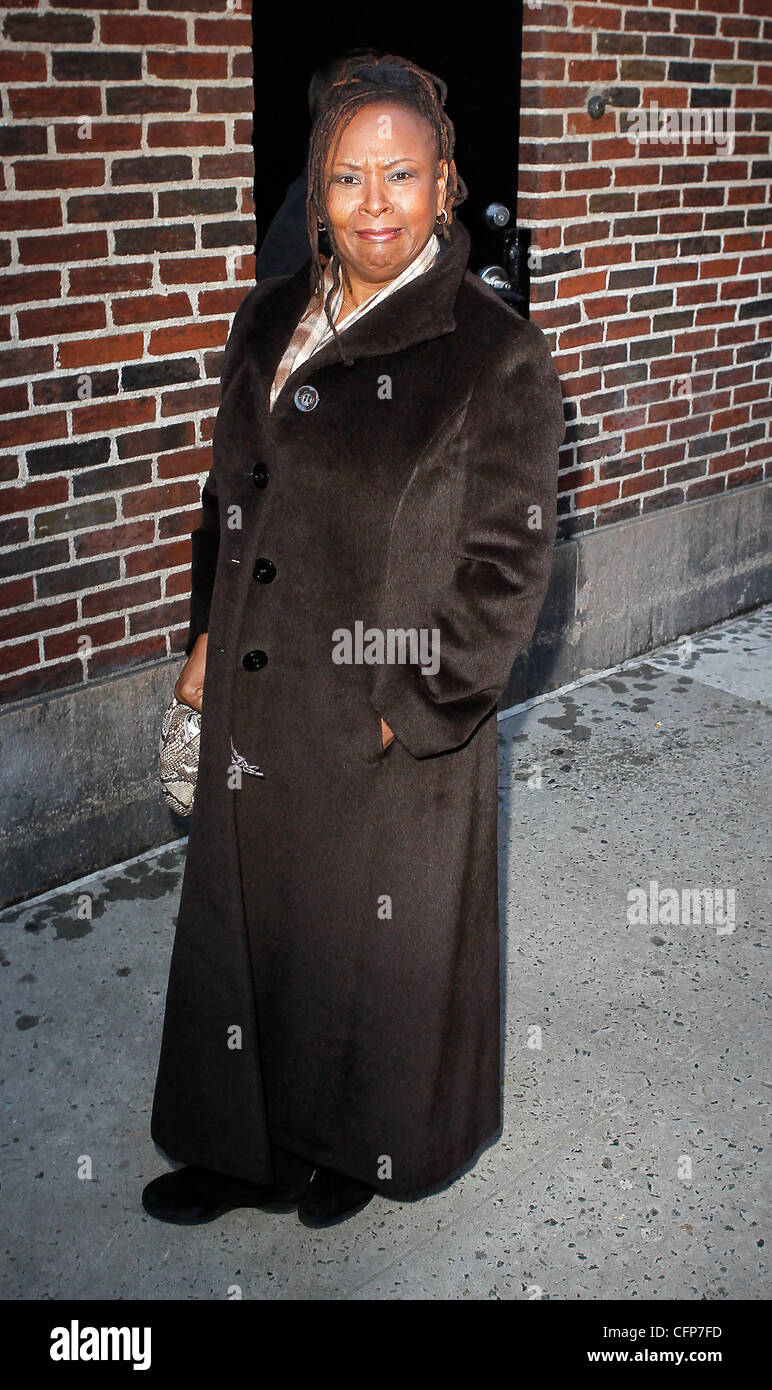 Robin Köcher der "Howard Stern On Demand" an der Ed Sullivan Theater für "Late Show with David Letterman". New York City, USA - 03.02.11 Stockfoto