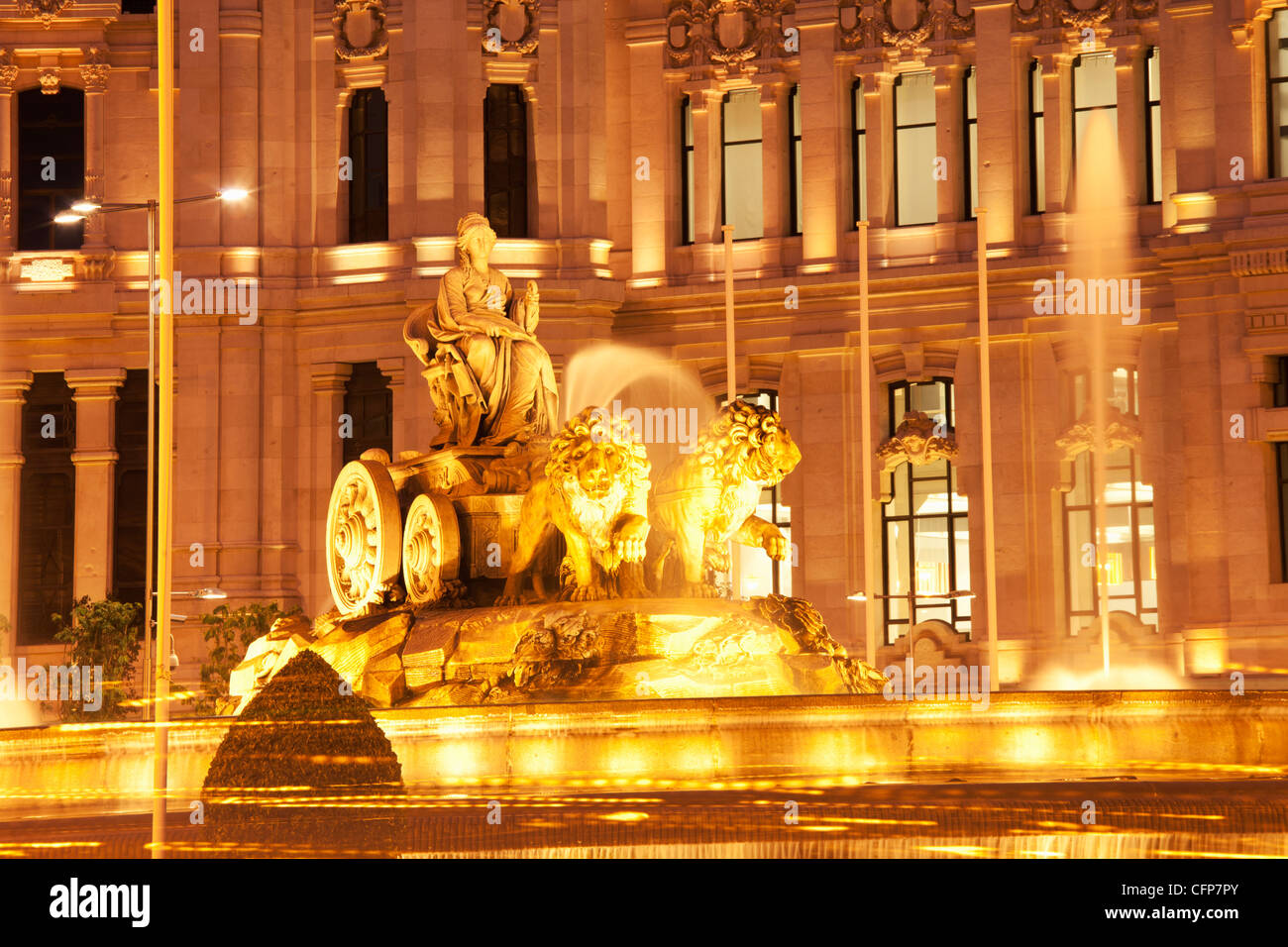 Plaza de Cibeles mit Fuente de Cibele, Madrid, Spanien, Europa Stockfoto