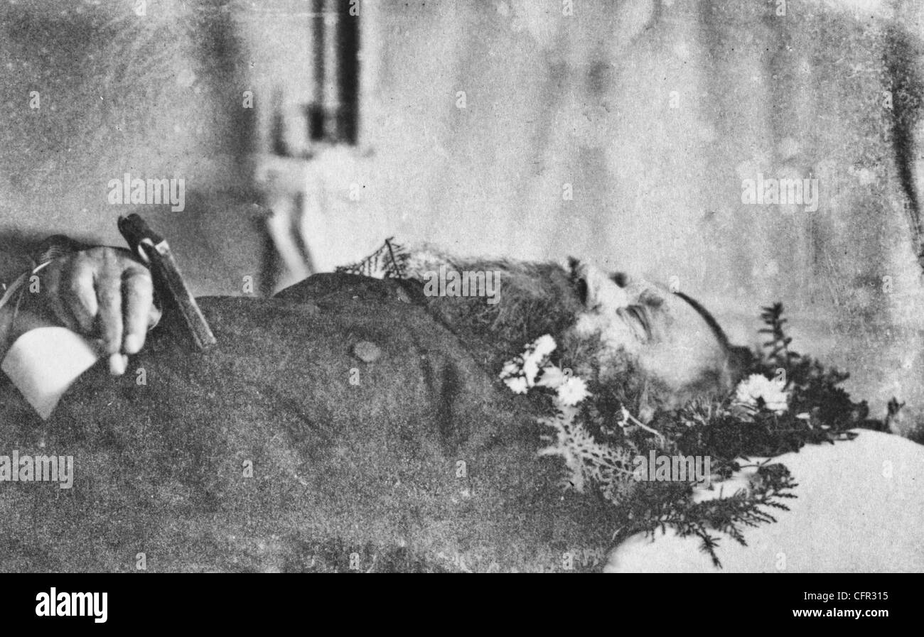 Die Leiche von einem reichen russischen Mann angelegt für die Beerdigung, ca. 1885 Stockfoto