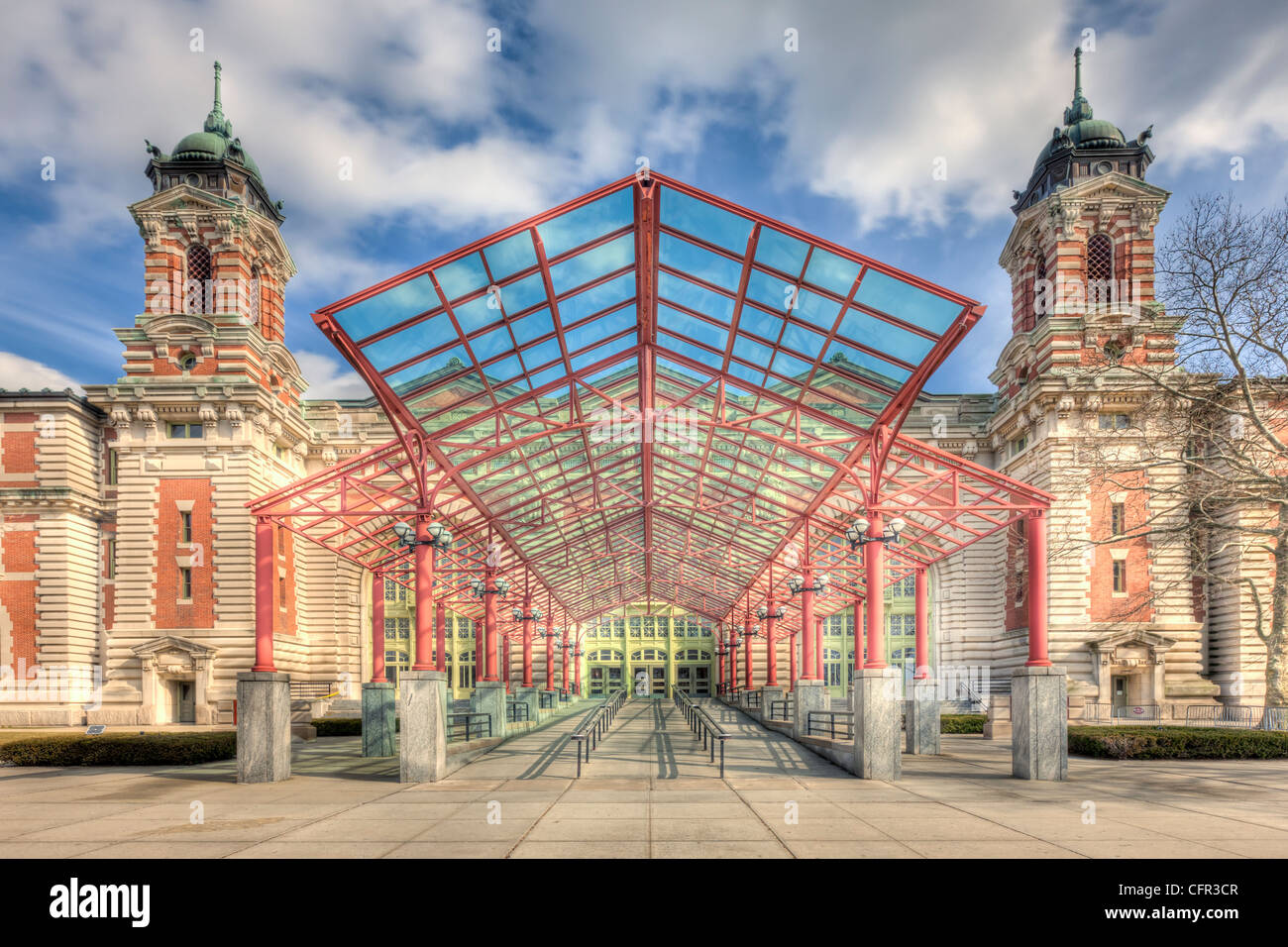 Das Exterieur des Ellis Island Immigration Museum auf Ellis Island im Hafen von New York. Stockfoto