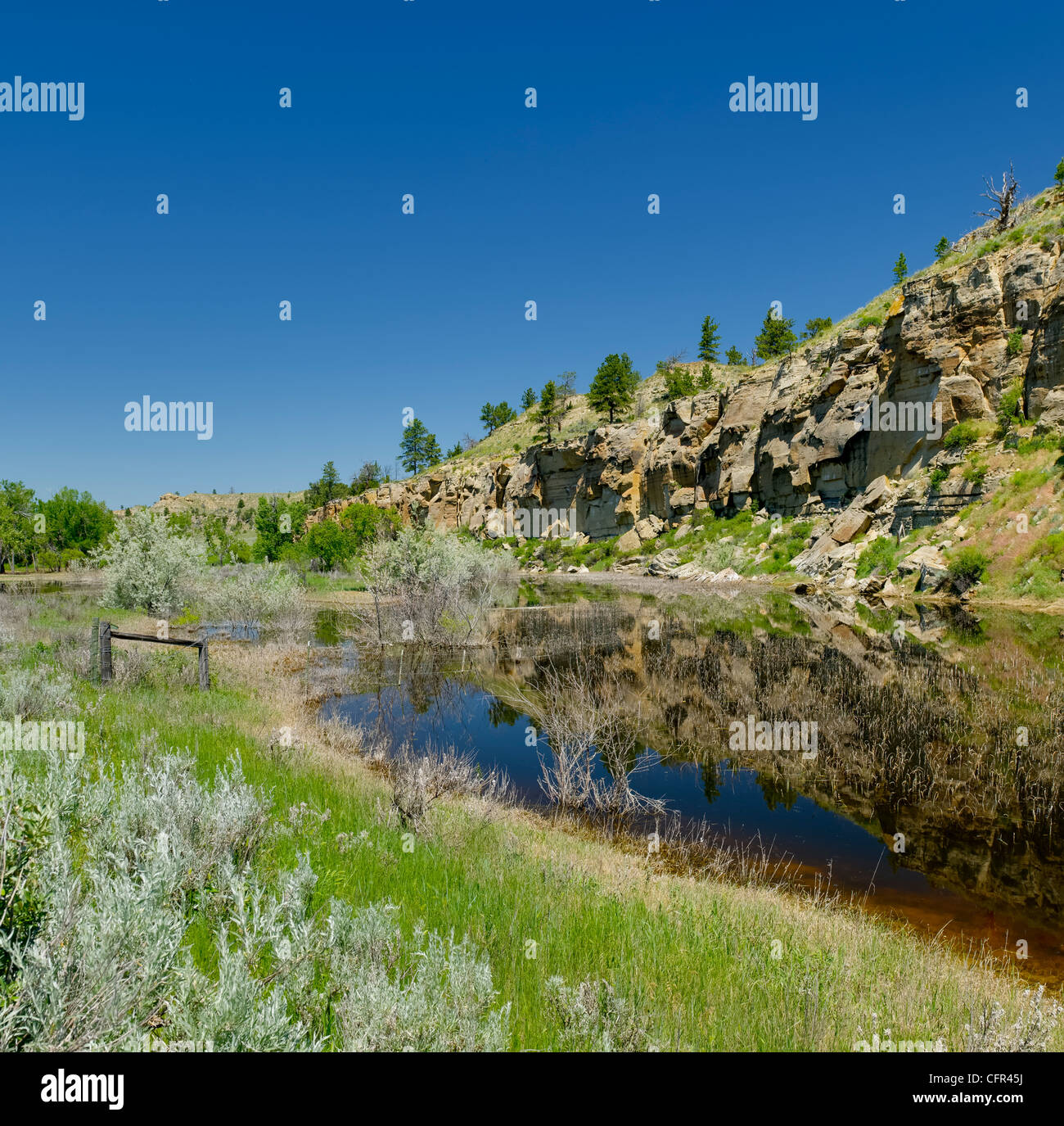 Reflexion von den Klippen in Lavina, Montana Stockfoto