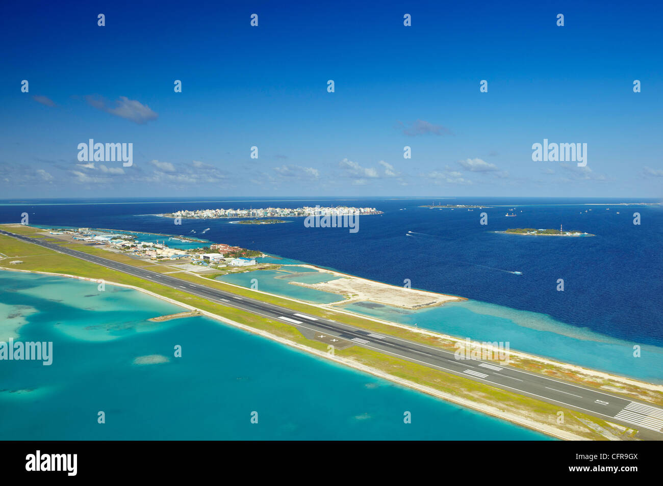 Zum internationalen Flughafen Male und Male, Malediven, Indischer Ozean, Asien Stockfoto