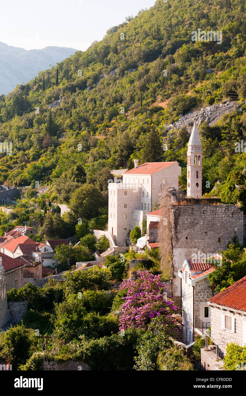 Kirche der Madonna des Rosenkranzes, Perast, Bucht von Kotor, UNESCO World Heritage Site, Montenegro, Europa Stockfoto