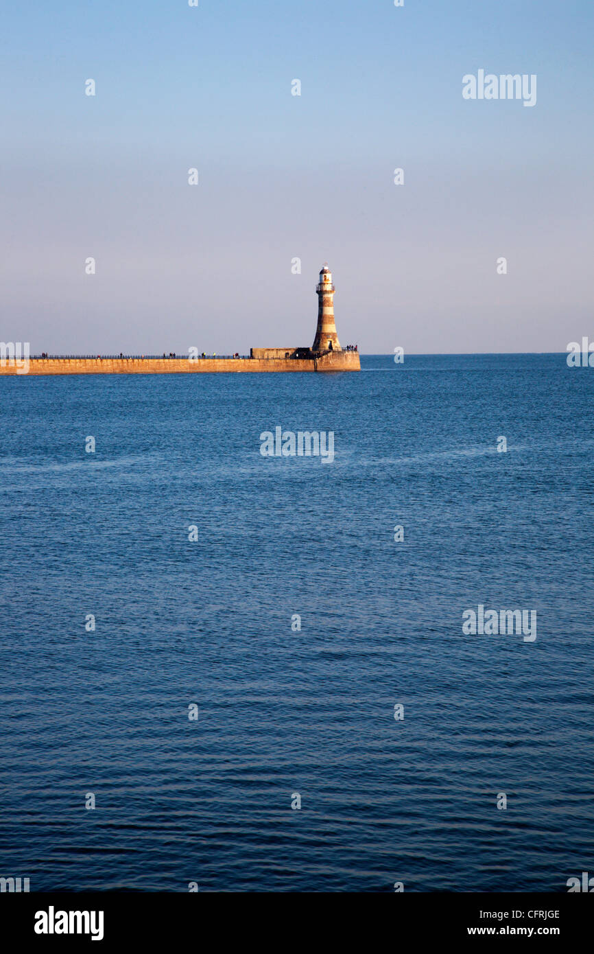 Roker Mole und Leuchtturm Sunderland England Stockfoto