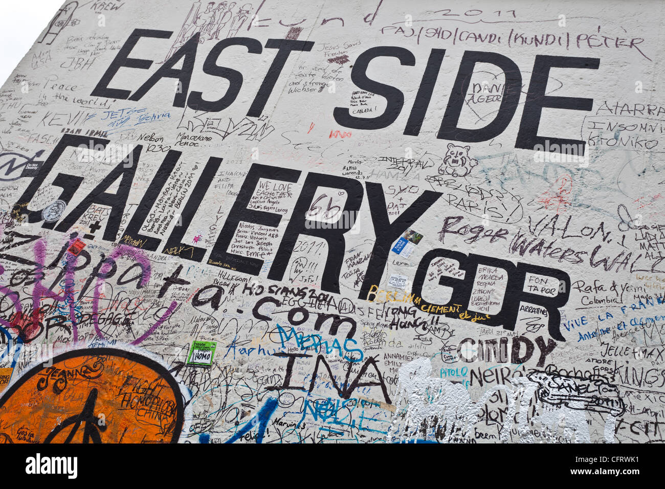 Berühmten East Side Gallery, die historische Teilung-Mauer in Berlin Stockfoto