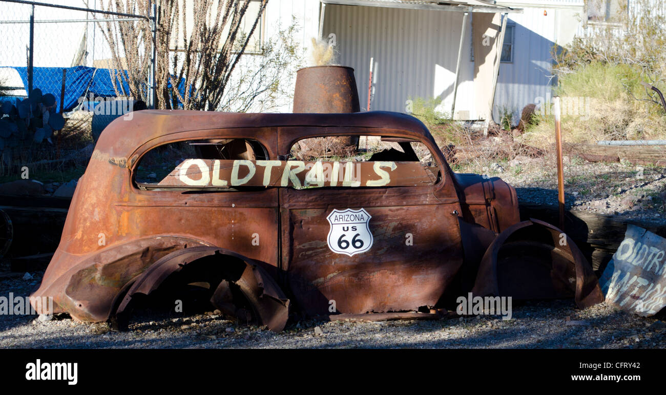 RT 66, alte rostige Auto, Oatman, AZ Stockfoto