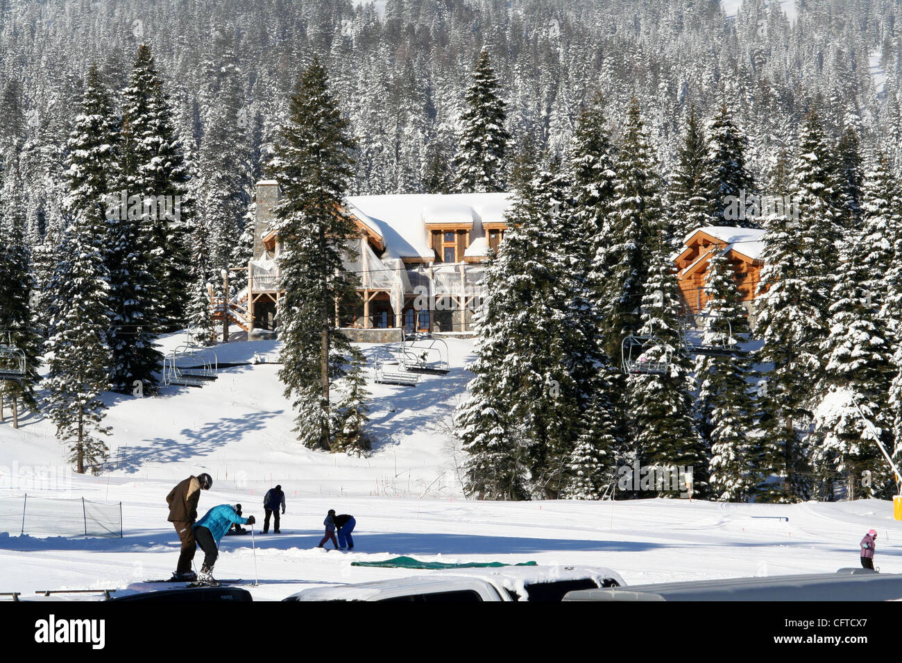 6. Januar 2007; Donnelly, ID, USA; Tamarack Resort ist ein neues vier-Jahreszeiten-Ziel in den Payette River Bergen von West-Zentral-Idaho. Es befindet sich am westlichen Ufer des Lake Cascade (Cascade Reservoir), südwestlich von Donnelly in Valley County, etwa 90 Meilen nördlich von Boise.  Tamarack ist die Stockfoto