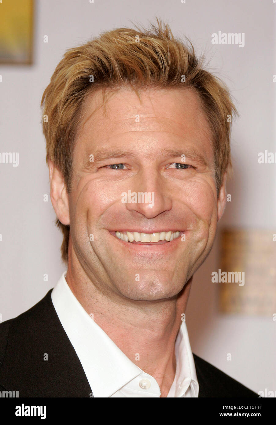 12. Januar 2007; Hollywood, Kalifornien, USA; Schauspieler AARON ECKHART in der 12. Annual Critics Choice Awards statt auf der Santa Monica Civic Auditorium. Obligatorische Credit: Foto von Lisa O'Connor/ZUMA Press. (©) Copyright 2007 von Lisa O'Connor Stockfoto