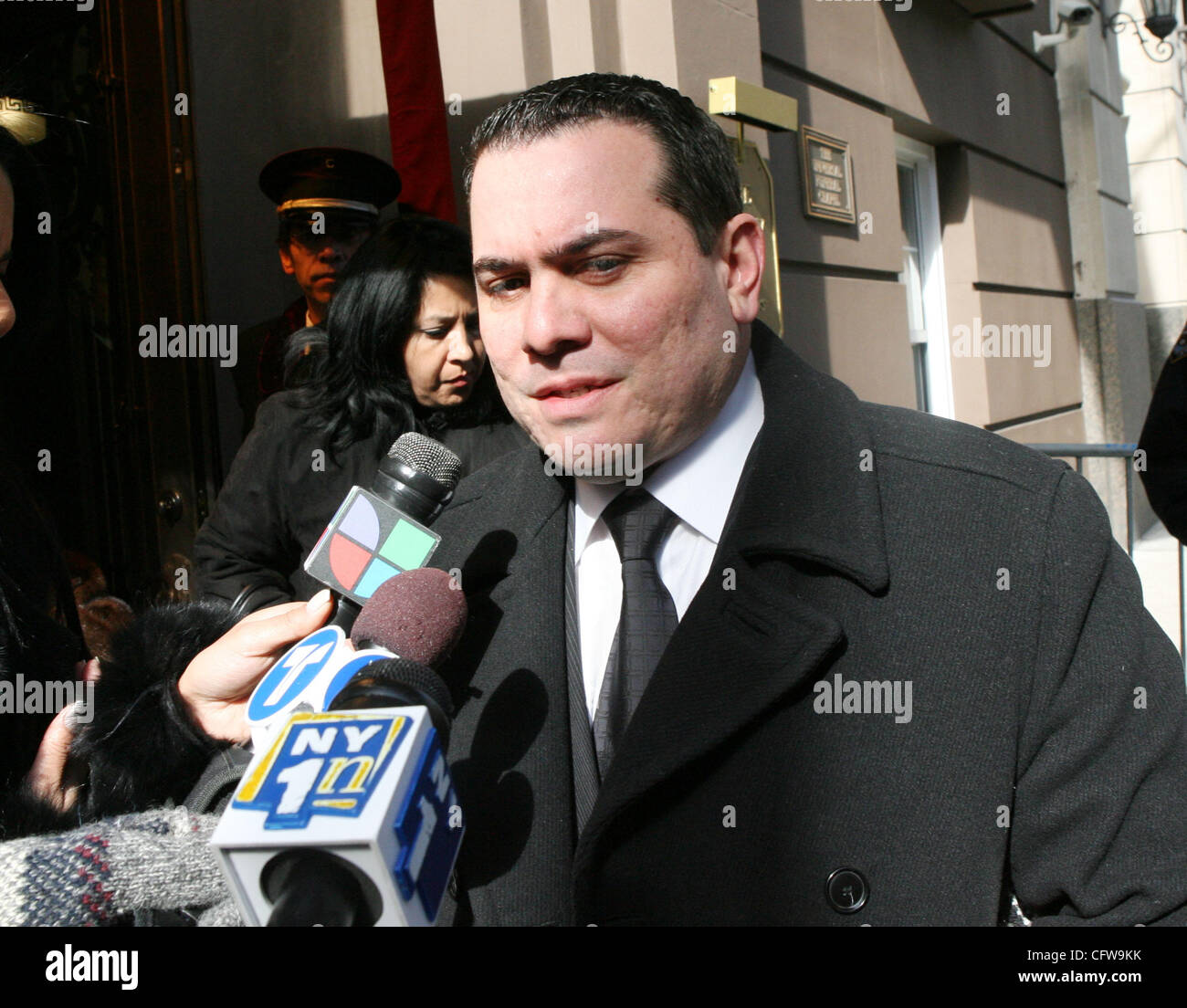 Omer Padillo verlassen Pedro Knight Gefolge an Frank E. Campbell Funeral home in der Upper Eastside in Manhattan 13. Februar 2007. Bildnachweis: Mariela Lombard / ZUMA Press. Stockfoto