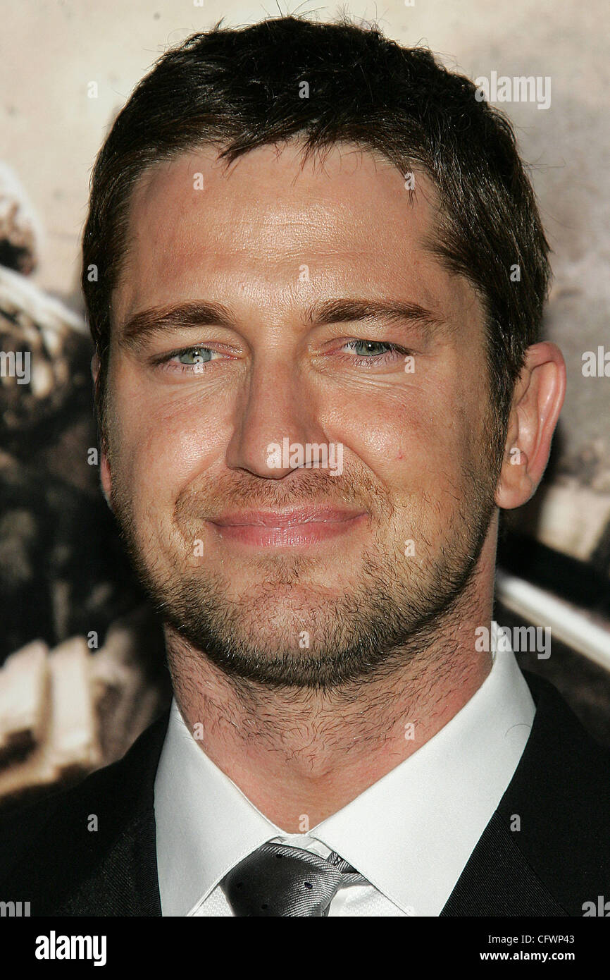 © 2007 Jerome Ware/Zuma Press Schauspieler GERARD BUTLER bei Ankunft auf der Los Angeles Premiere von 300 auf Manns Grauman Chinese Theater in Hollywood, Kalifornien statt.  Montag, 5. März 2007 Manns Grauman Chinese Theater in Hollywood, CA Stockfoto