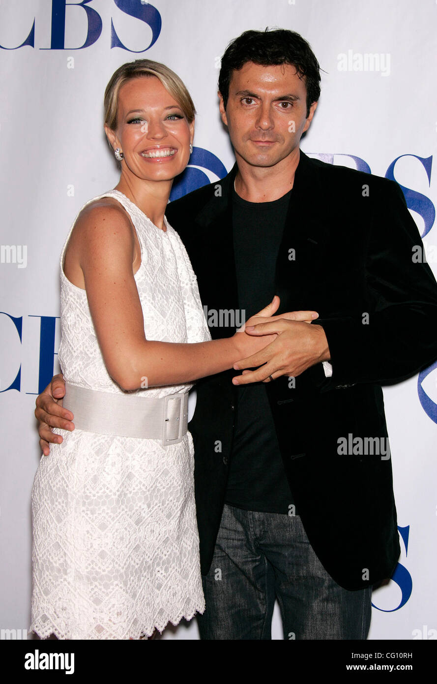 20. Juli 2007 statt - Hollywood, Kalifornien, USA - Schauspielerin JERI RYAN & Husband CHRISTOPHE EME bei der CBS All-Star Party 2007 am Wadsworth Theater. (Kredit-Bild: © Lisa O'Connor/ZUMA Press) Stockfoto