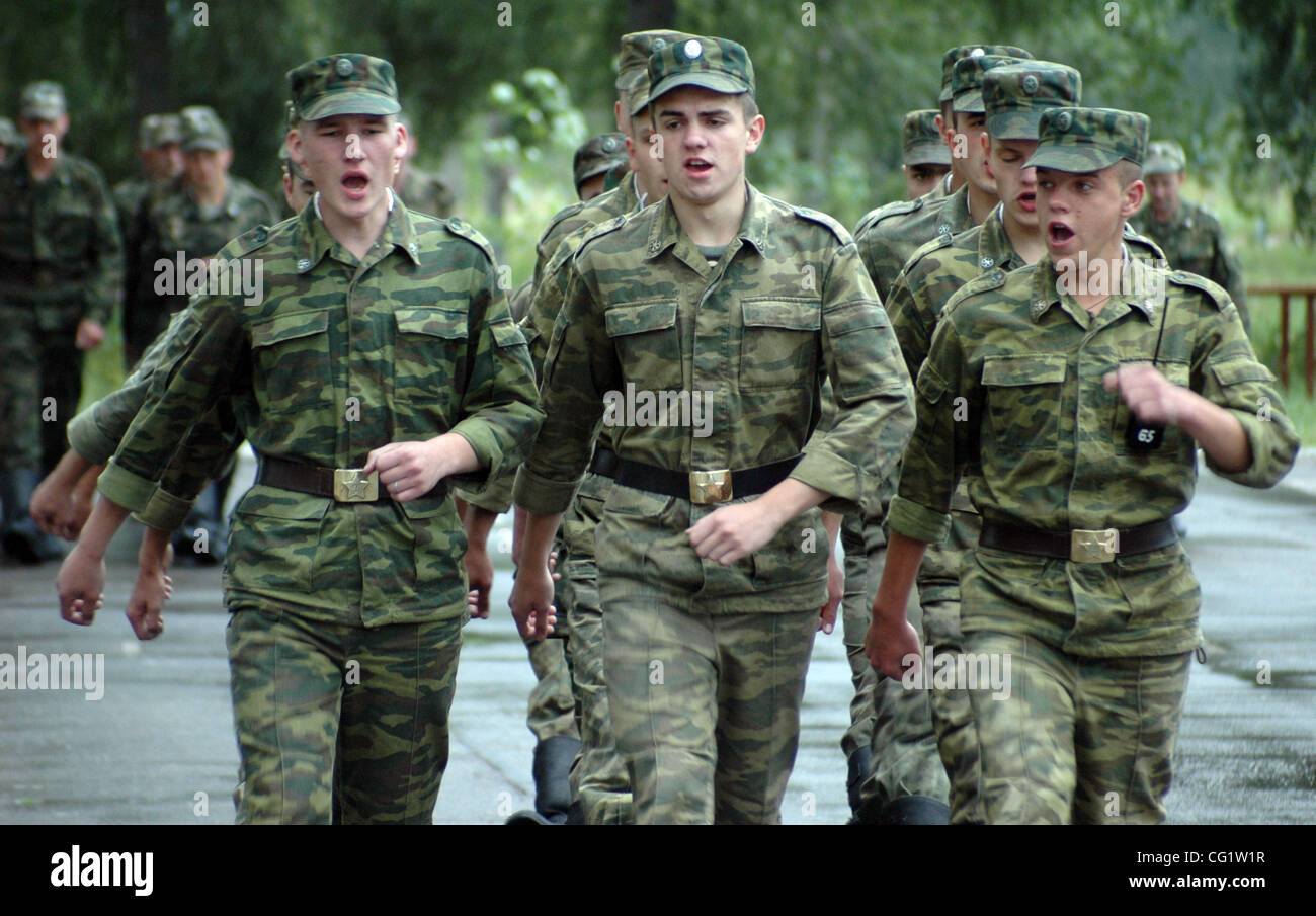 Junge Soldaten der russischen Armee. Stockfoto