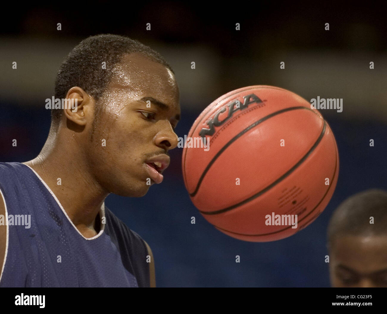 Caleb Green von Oral Roberts Universität während Mittwoch nachmittags Praxis vor der 1. Runde der Herren NCAA Basketball Championship Western Regional in Arco Arena in Sacramento, Kalifornien.  Sacramento Bee Foto von Jose Luis Villegas 13. März 2007 Stockfoto