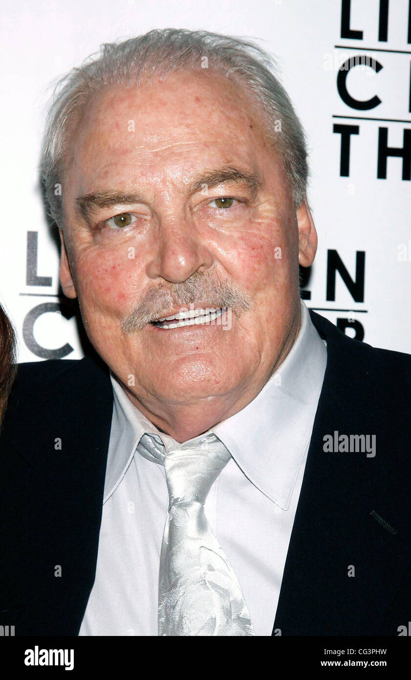 Stacy Keach Opening Night after-Party zur Herstellung von "Other Wüste Städte durch Jon Robin Baitz" Lincoln Center statt Josephina Restaurant. New York City, USA - 13.01.11 Stockfoto