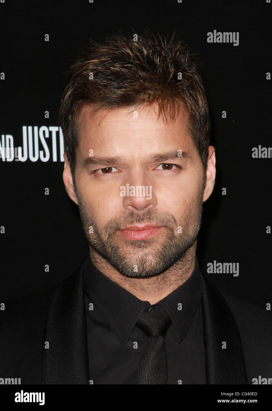 Ricky Martin Bvlgari Private Veranstaltung Ehrung Simon Fuller und Paul Haggis zu Gunsten speichern Sie die Kinder und Künstler für Frieden und Gerechtigkeit - roten Teppich Ankünfte Held Ron Burkles Green Acres Estate Beverly Hills, Kalifornien - 13.01.11 Stockfoto