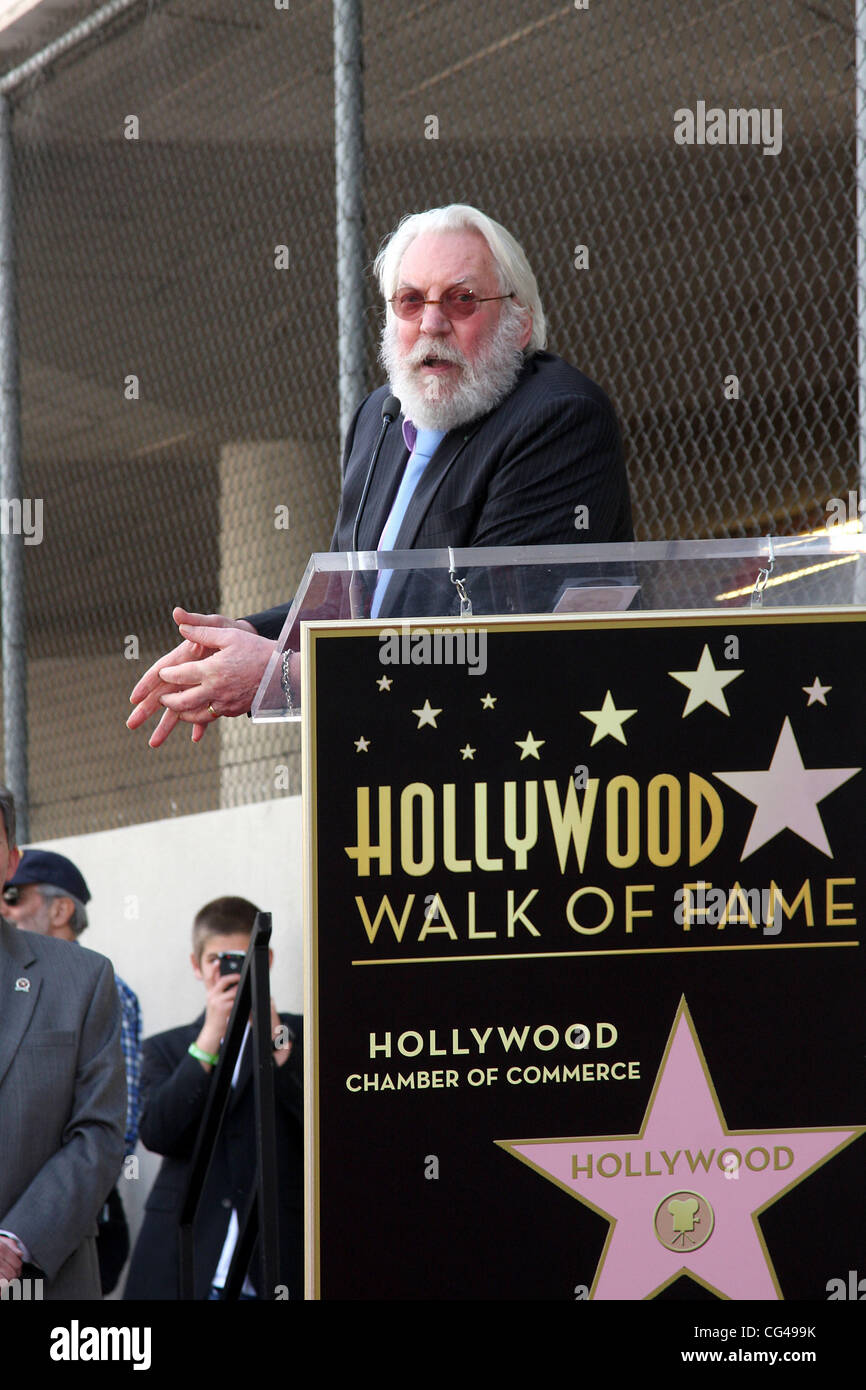 Donald Sutherland erhält den 2,430th Stern auf dem Hollywood Walk of Fame. Los Angeles, Kalifornien - 26.01.11 Stockfoto