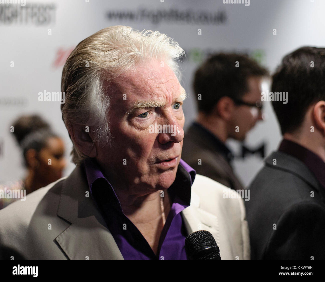 London, UK. Donnerstag, 23. August 2012. Alan Ford besucht COCKNEYS VS ZOMBIES auf Frightfest 13. The Empire, Leicester Square, London. FILM4 FrightFest ist Großbritanniens Premiere internationale Fantasy und Horror Filmfestival. Das Festival, jetzt in seinem 13. Jahr und zieht Tausende von Genre-Fans jeweils im August. Stockfoto