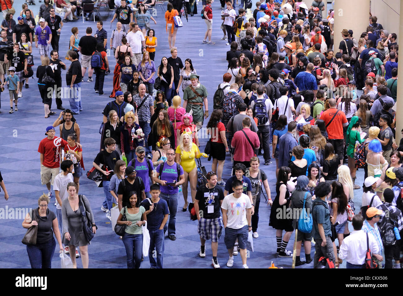 25. August 2012 - Toronto, Kanada - Fans, die Teilnahme an der Fan Expo Canada im Metro Toronto Convention Centre.  (DCP/N8N) Stockfoto